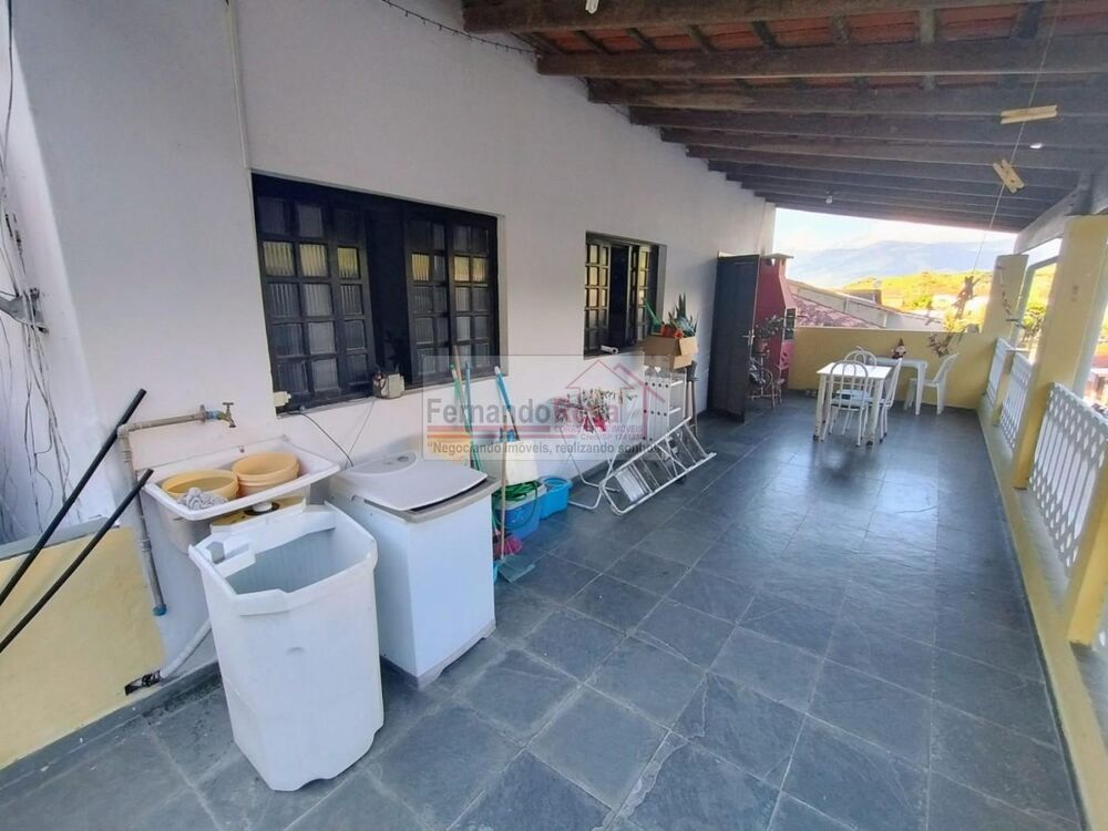 Sobrado à venda com 6 quartos, 260m² - Foto 17