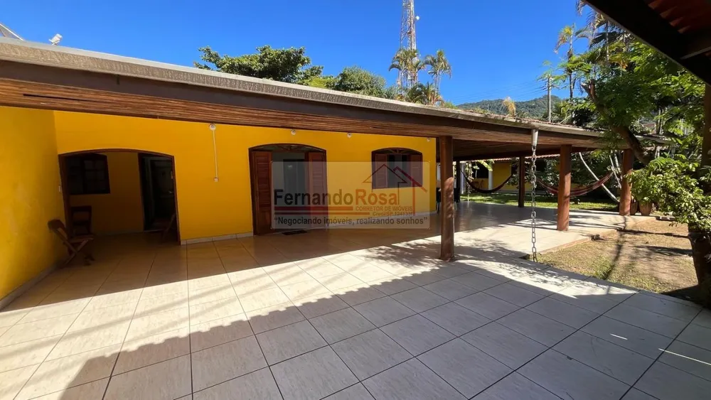 Casa, 4 quartos, 247 m² - Foto 2