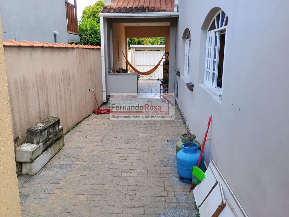 Casa à venda com 4 quartos, 238m² - Foto 5
