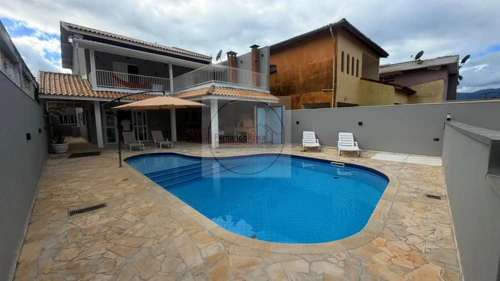 Casa, 4 quartos, 295 m² - Foto 1