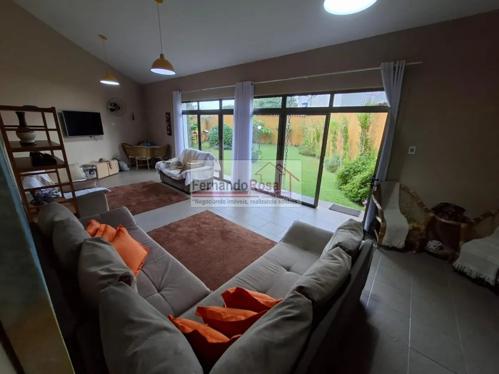 Casa, 4 quartos, 235 m² - Foto 2