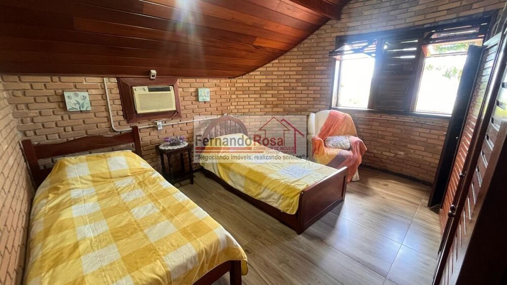 Casa, 4 quartos, 330 m² - Foto 2