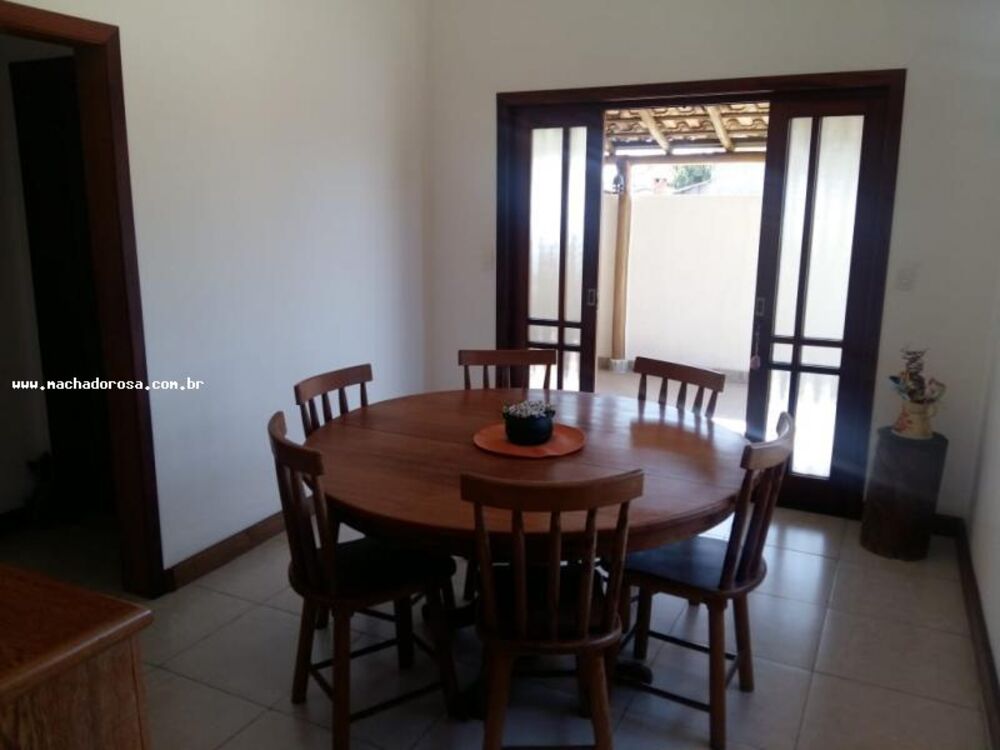 Casa à venda com 3 quartos, 250m² - Foto 17