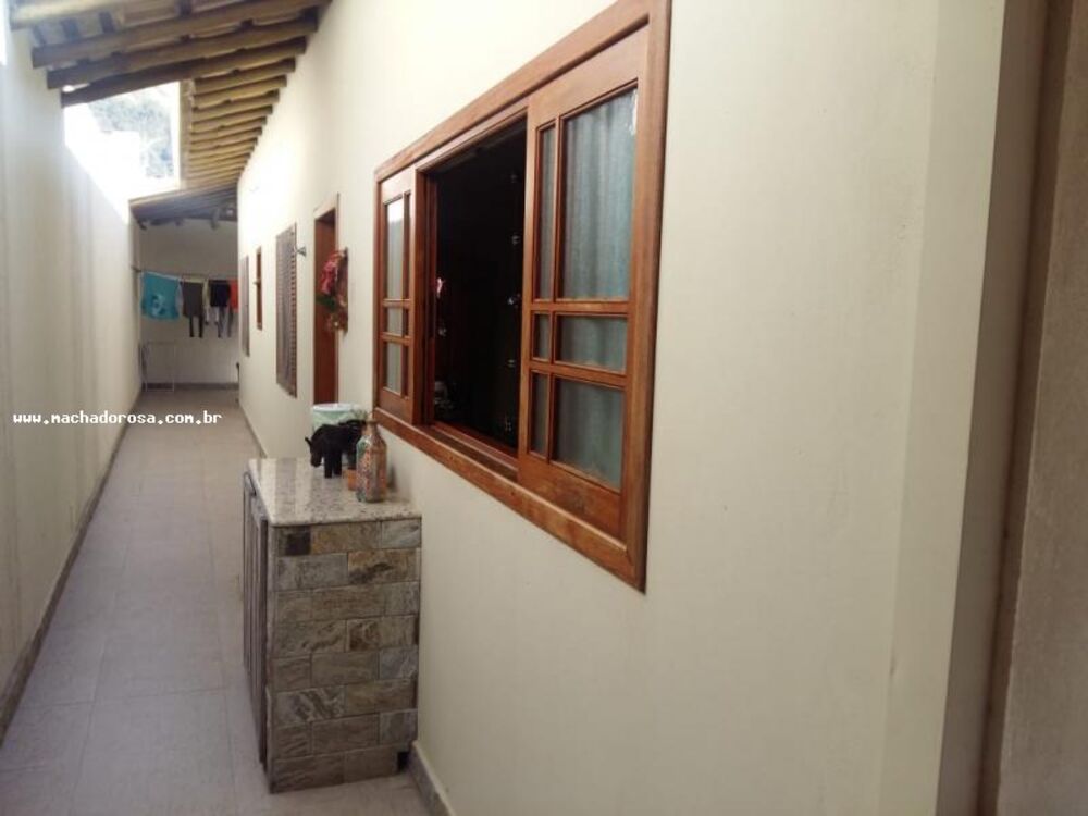 Casa à venda com 3 quartos, 250m² - Foto 28