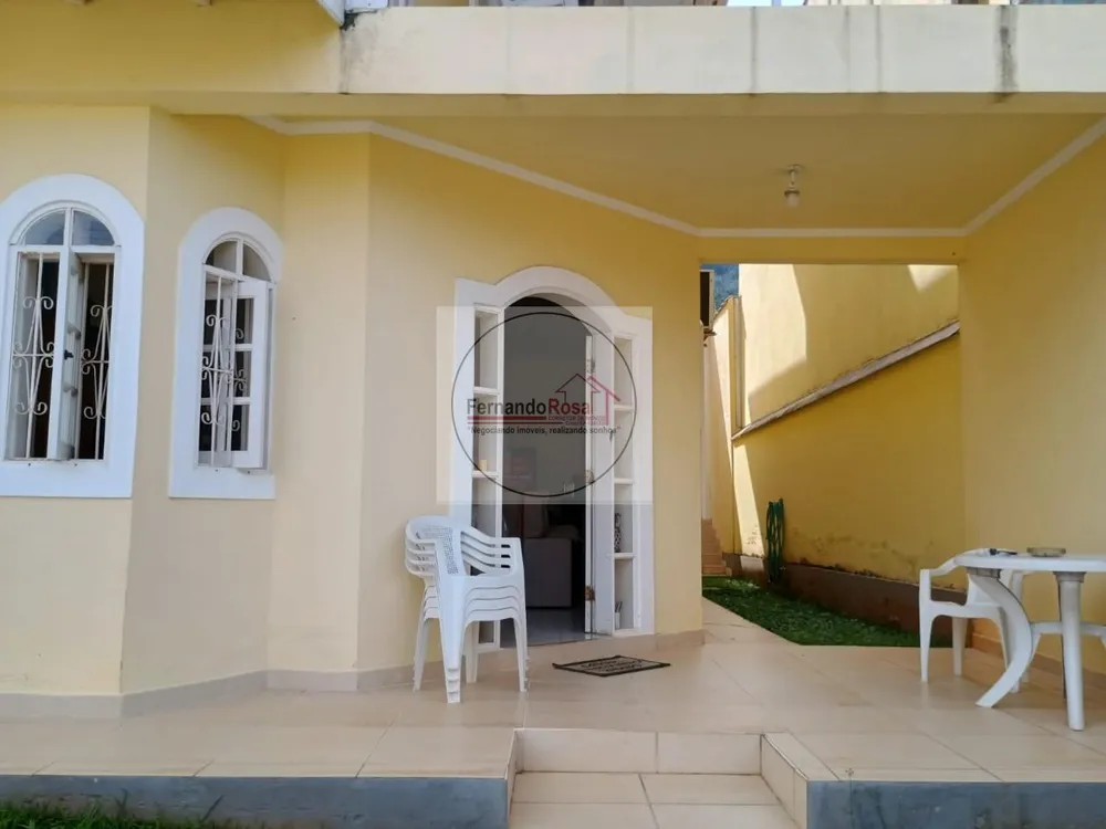 Casa, 5 quartos, 245 m² - Foto 1