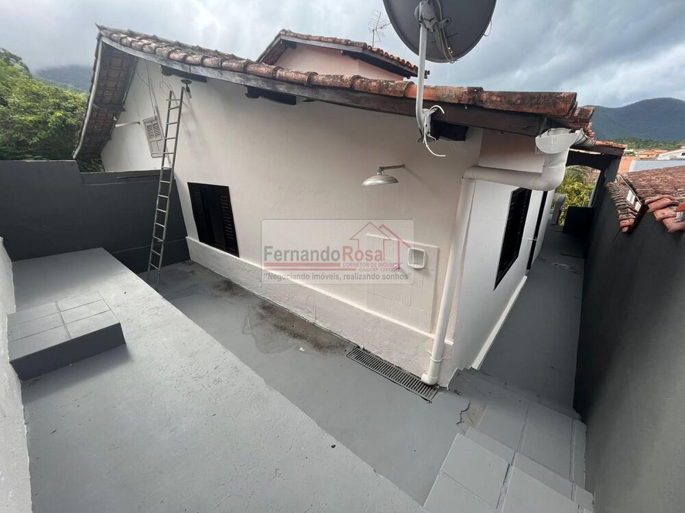 Casa à venda com 2 quartos, 210m² - Foto 8