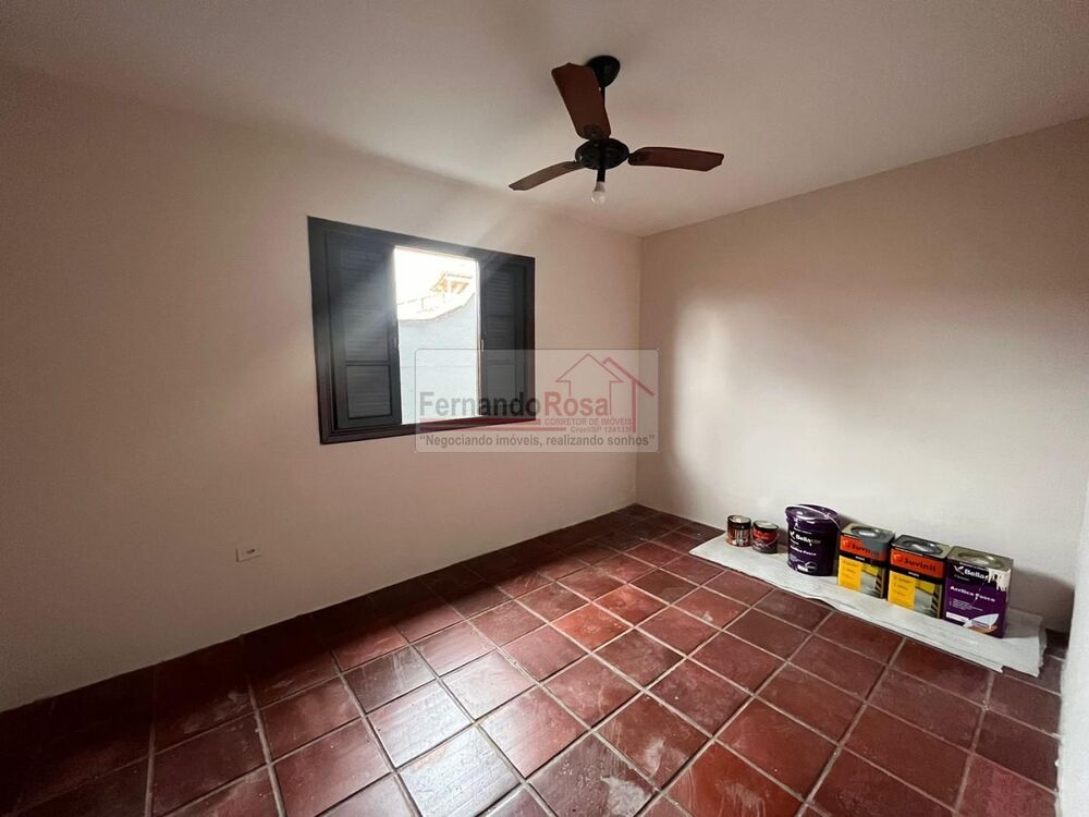Casa à venda com 2 quartos, 210m² - Foto 11