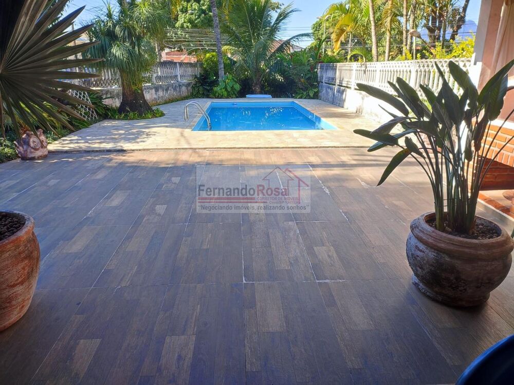 Casa à venda com 2 quartos, 393m² - Foto 4