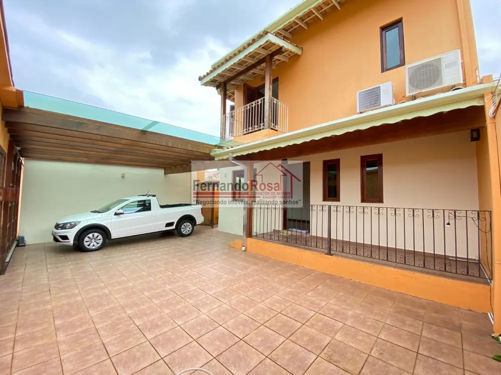 Sobrado, 3 quartos, 207 m² - Foto 1