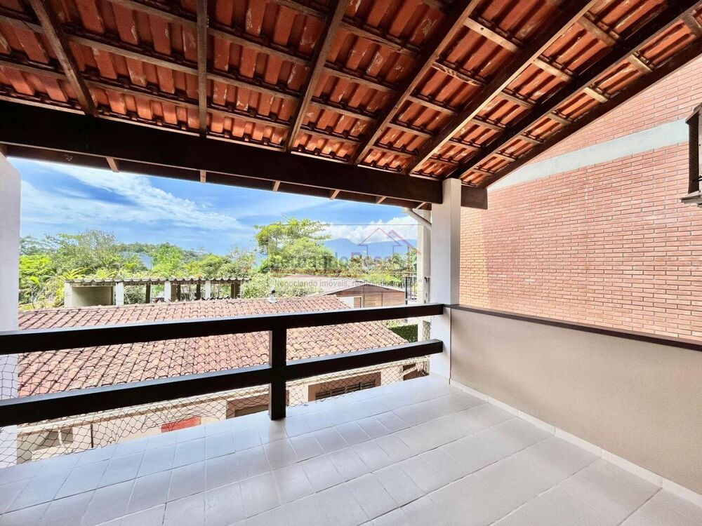 Sobrado à venda com 3 quartos, 216m² - Foto 9