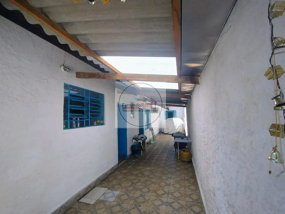 Casa, 3 quartos, 246 m² - Foto 1