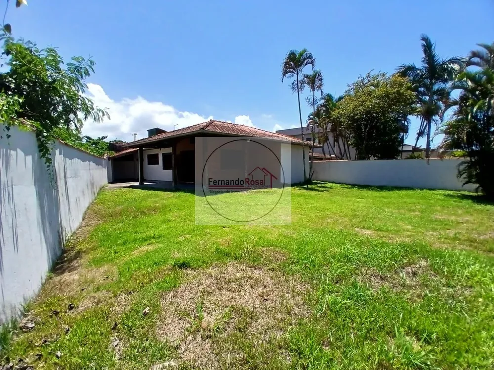 Casa, 4 quartos, 142 m² - Foto 1