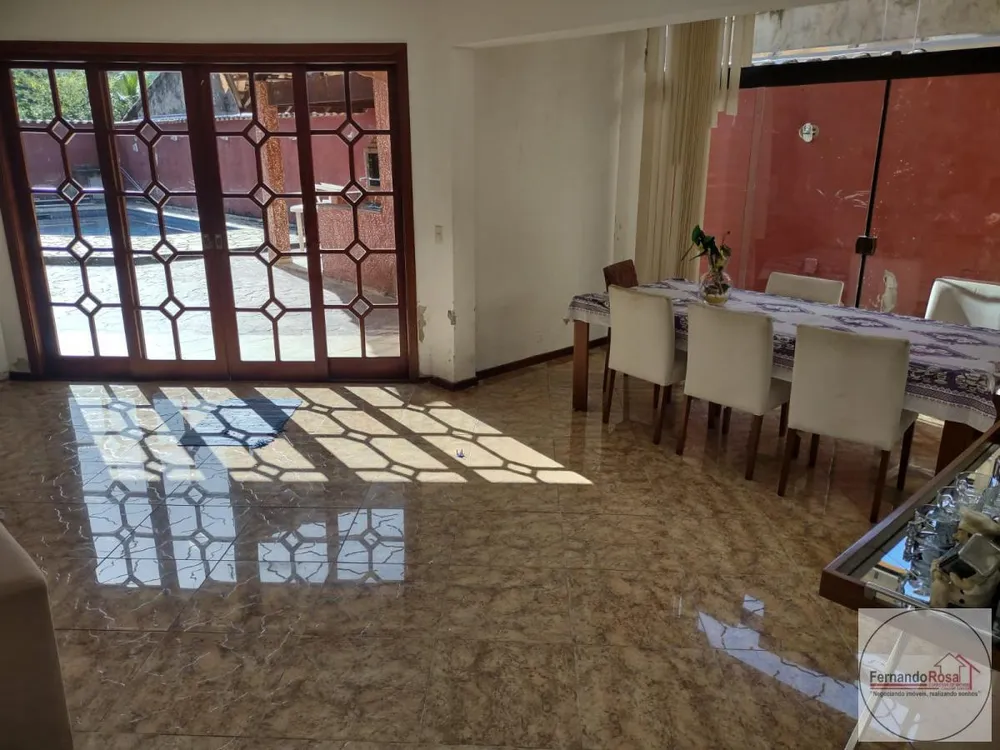 Casa, 5 quartos, 235 m² - Foto 4