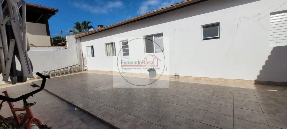 Casa, 5 quartos, 168 m² - Foto 1