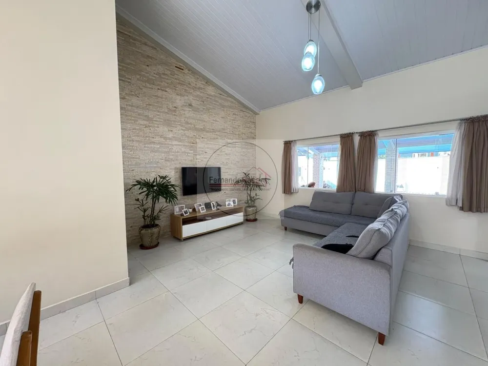 Casa, 4 quartos, 200 m² - Foto 3