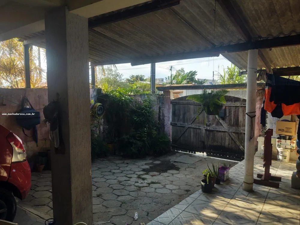 Casa, 3 quartos, 235 m² - Foto 1