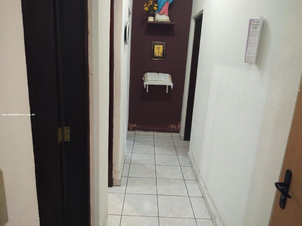 Casa à venda com 3 quartos, 325m² - Foto 33