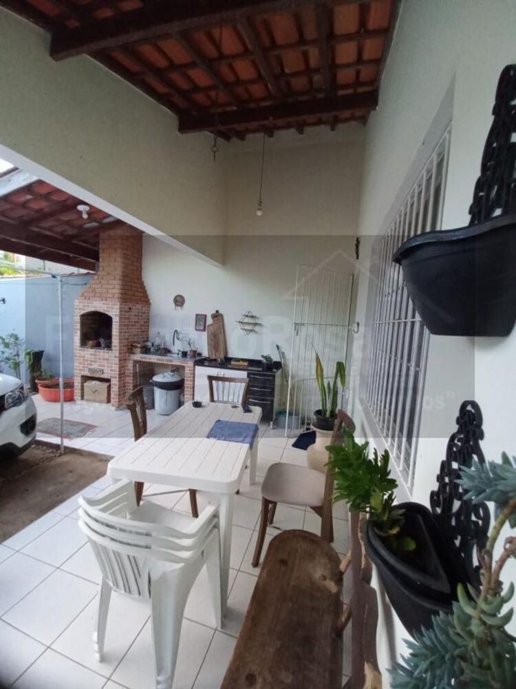 Casa à venda com 2 quartos, 125m² - Foto 5
