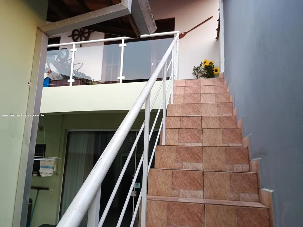 Casa, 4 quartos, 158 m² - Foto 1