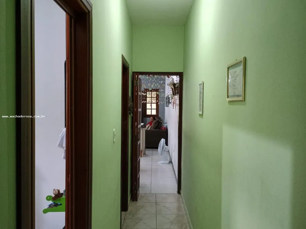 Casa, 4 quartos, 158 m² - Foto 1