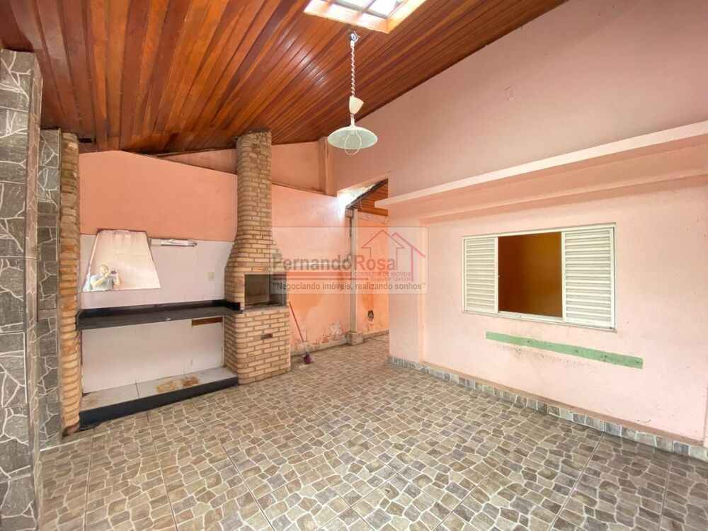 Casa à venda com 2 quartos, 94m² - Foto 1