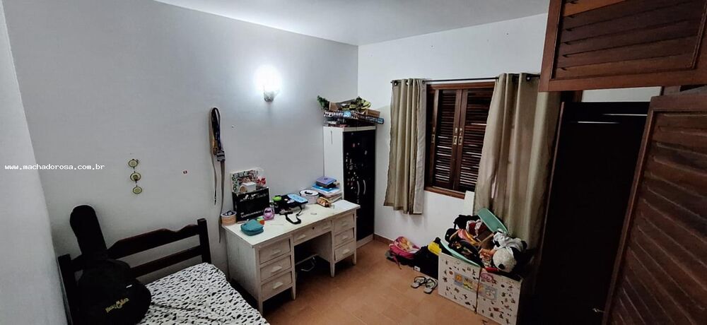 Casa à venda com 4 quartos, 1021m² - Foto 15