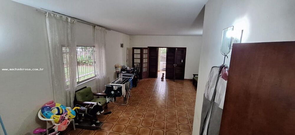 Casa à venda com 4 quartos, 1021m² - Foto 16