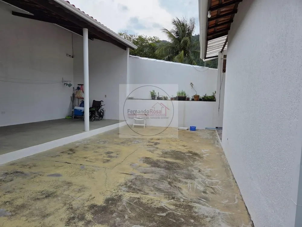 Casa, 3 quartos, 196 m² - Foto 2