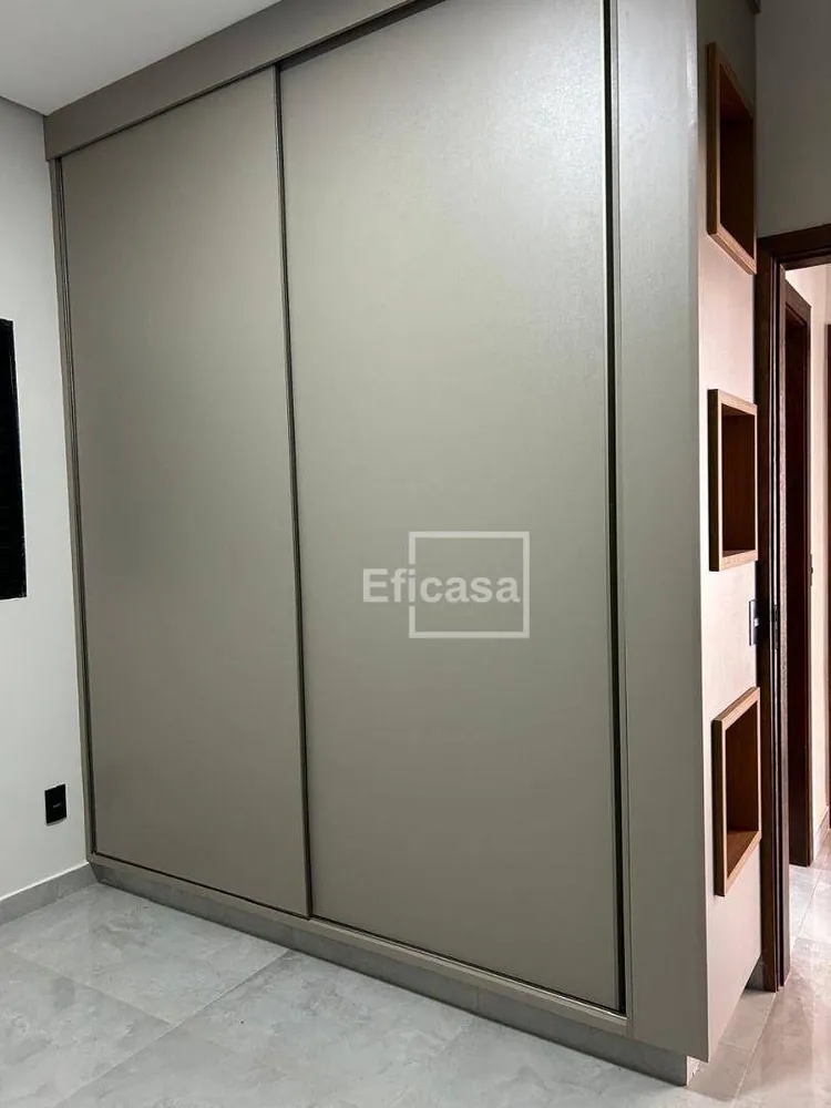 Chácara, 3 quartos, 1200 m² - Foto 1