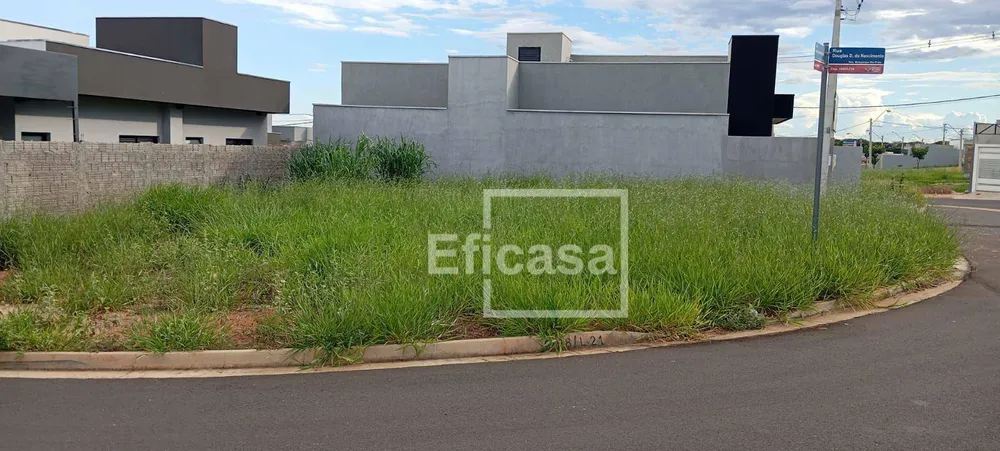 Loteamento e Condomínio, 200 m² - Foto 1