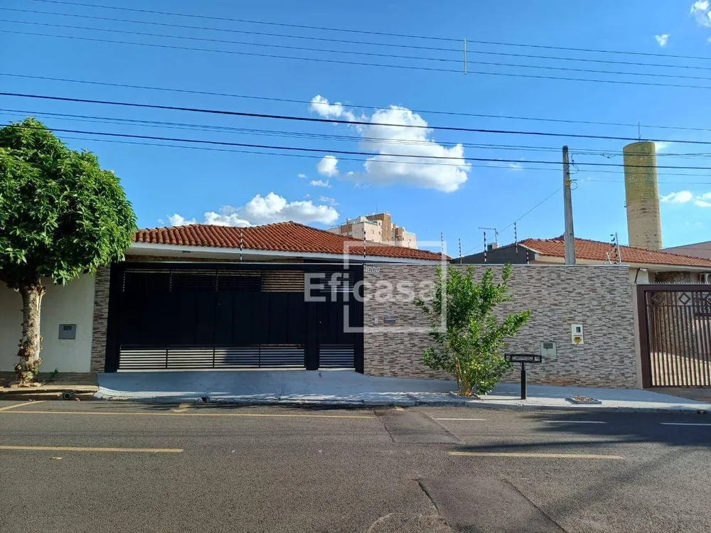 Casa, 3 quartos, 330 m² - Foto 4