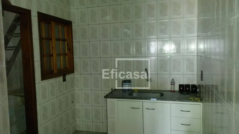 Casa, 3 quartos, 223 m² - Foto 2