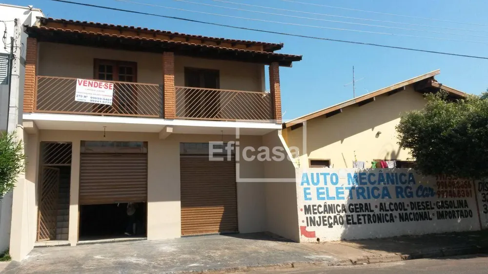 Casa, 3 quartos, 223 m² - Foto 1