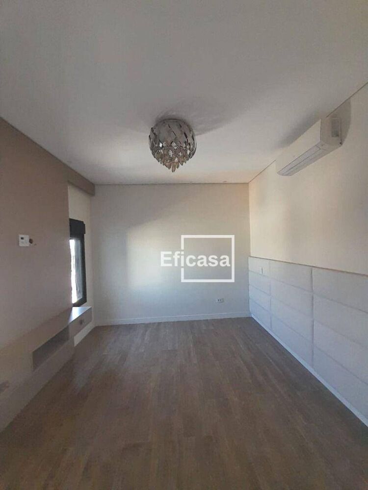 Sobrado à venda com 3 quartos, 240m² - Foto 4