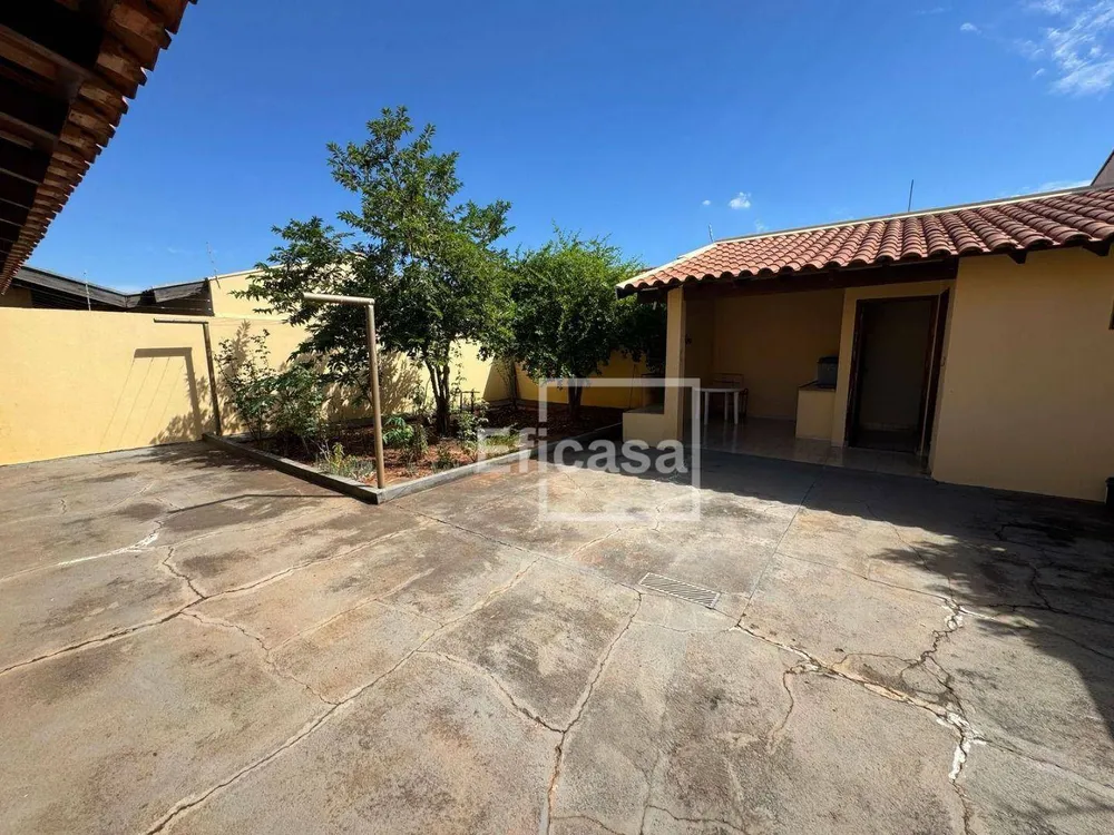 Casa, 2 quartos, 168 m² - Foto 1
