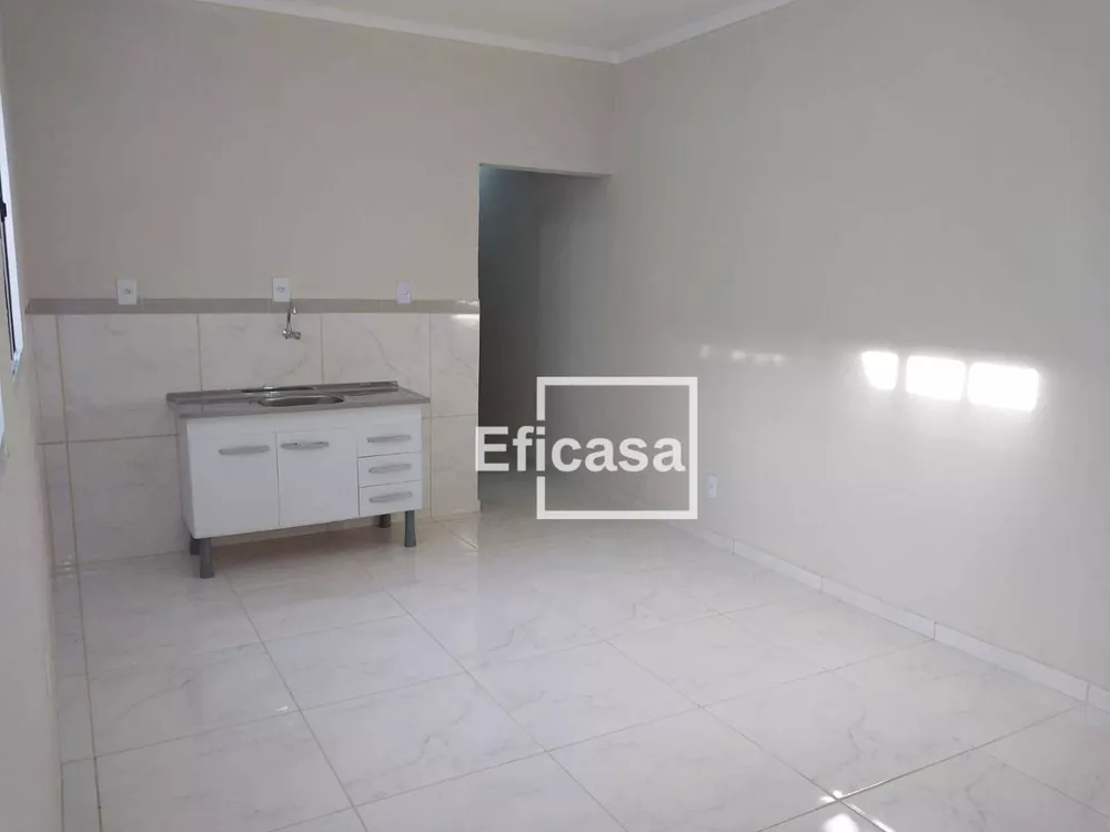 Casa à venda com 2 quartos, 110m² - Foto 4