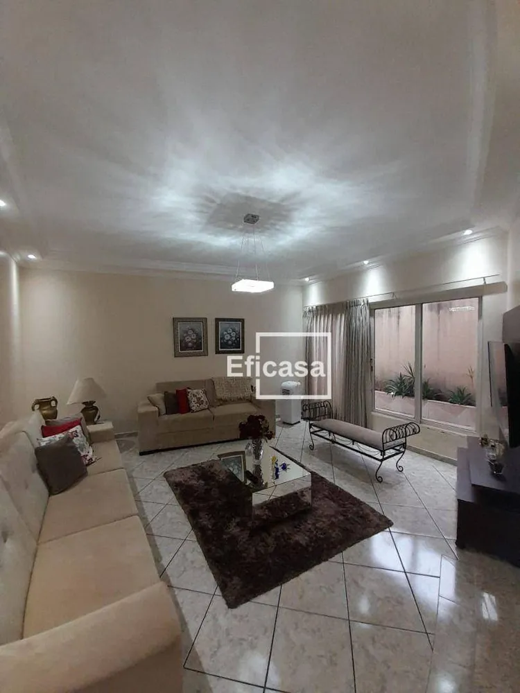 Casa, 3 quartos, 450 m² - Foto 11