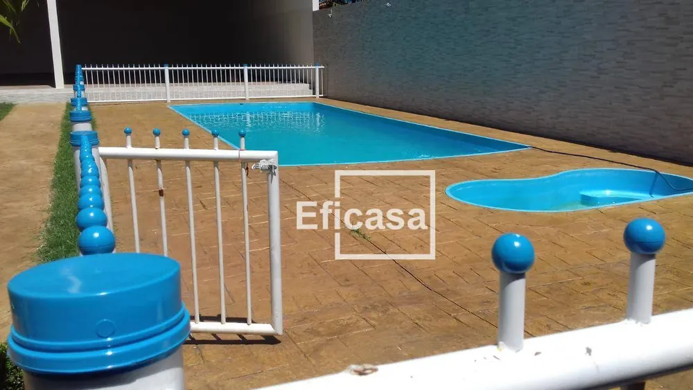 Chácara, 3 quartos, 1400 m² - Foto 1