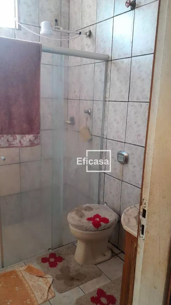 Chácara à venda com 3 quartos, 295m² - Foto 2