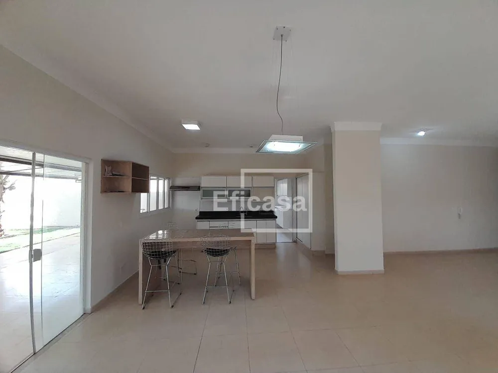 Casa, 2 quartos, 250 m² - Foto 3
