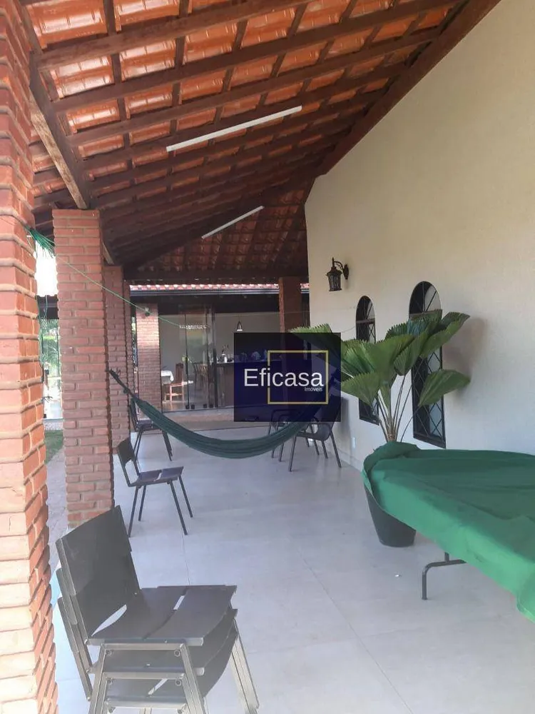 Chácara, 3 quartos, 1700 m² - Foto 1