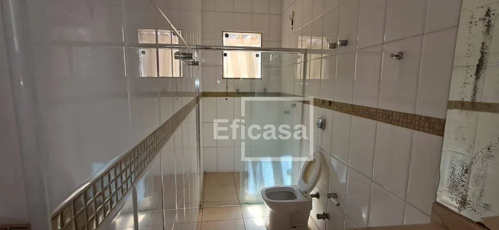 Casa, 3 quartos, 212 m² - Foto 2