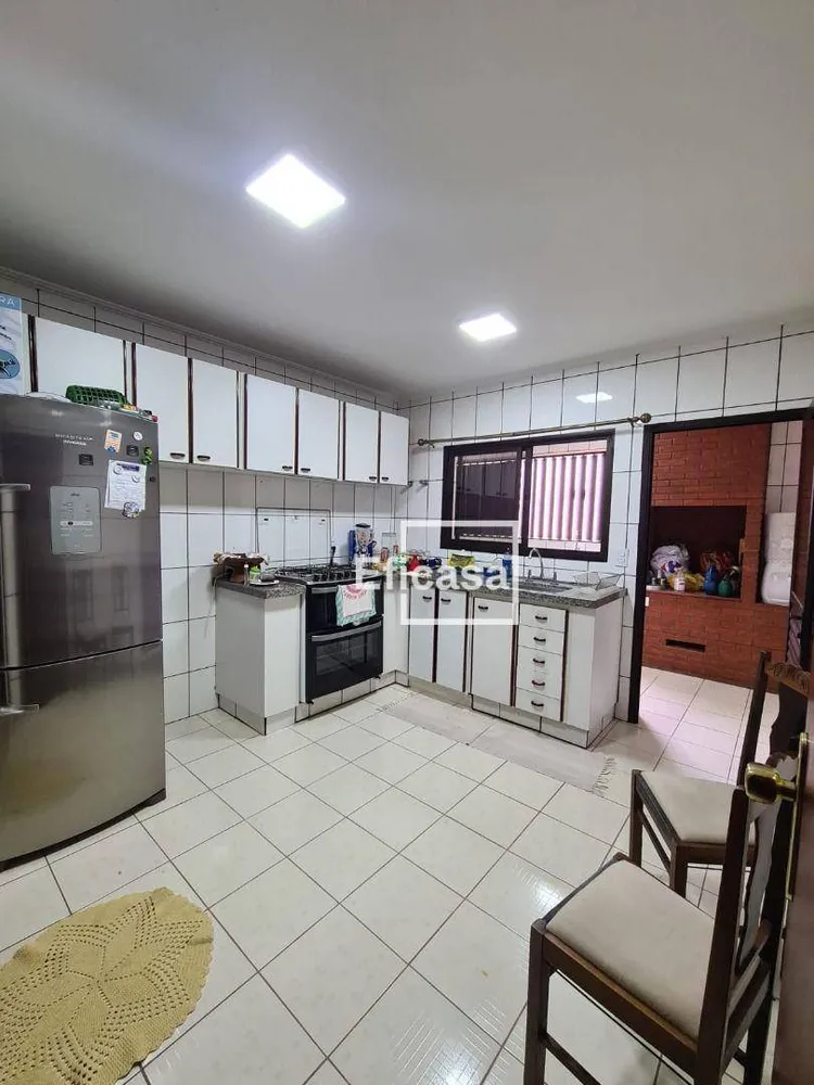 Apartamento, 3 quartos, 270 m² - Foto 5