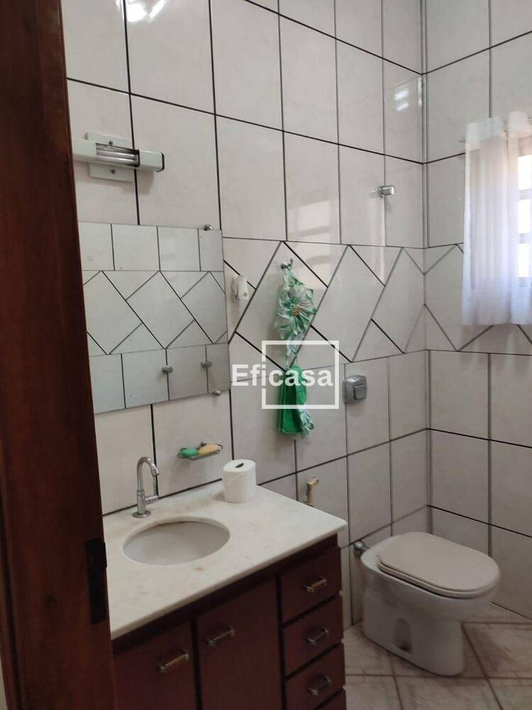 Casa, 3 quartos, 200 m² - Foto 15