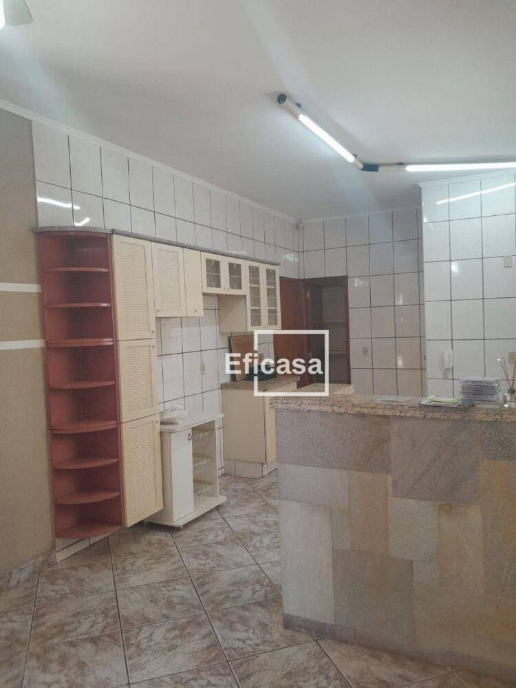 Casa, 3 quartos, 200 m² - Foto 16