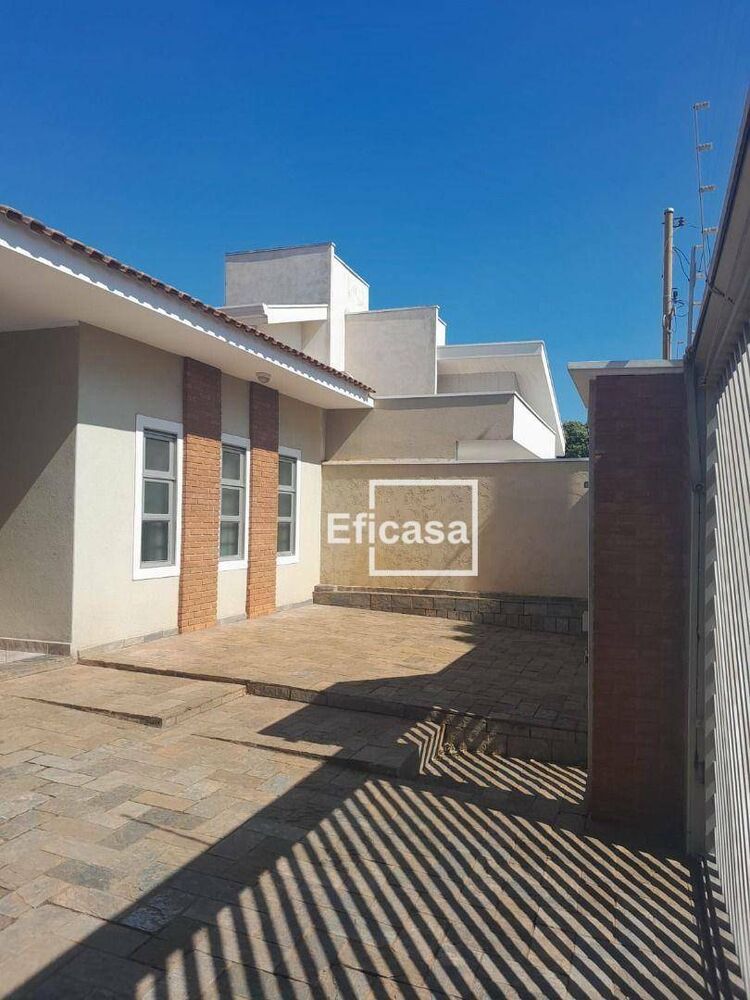 Casa, 3 quartos, 200 m² - Foto 2