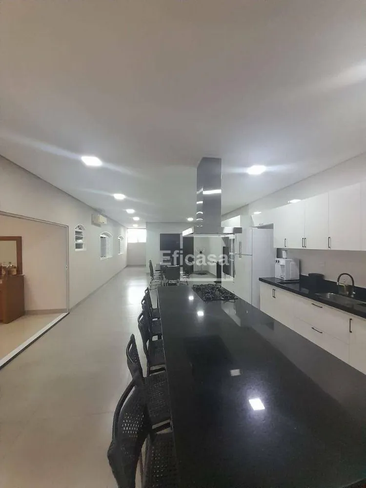 Casa, 3 quartos, 303 m² - Foto 9