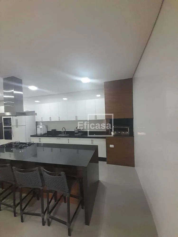 Casa, 3 quartos, 303 m² - Foto 14