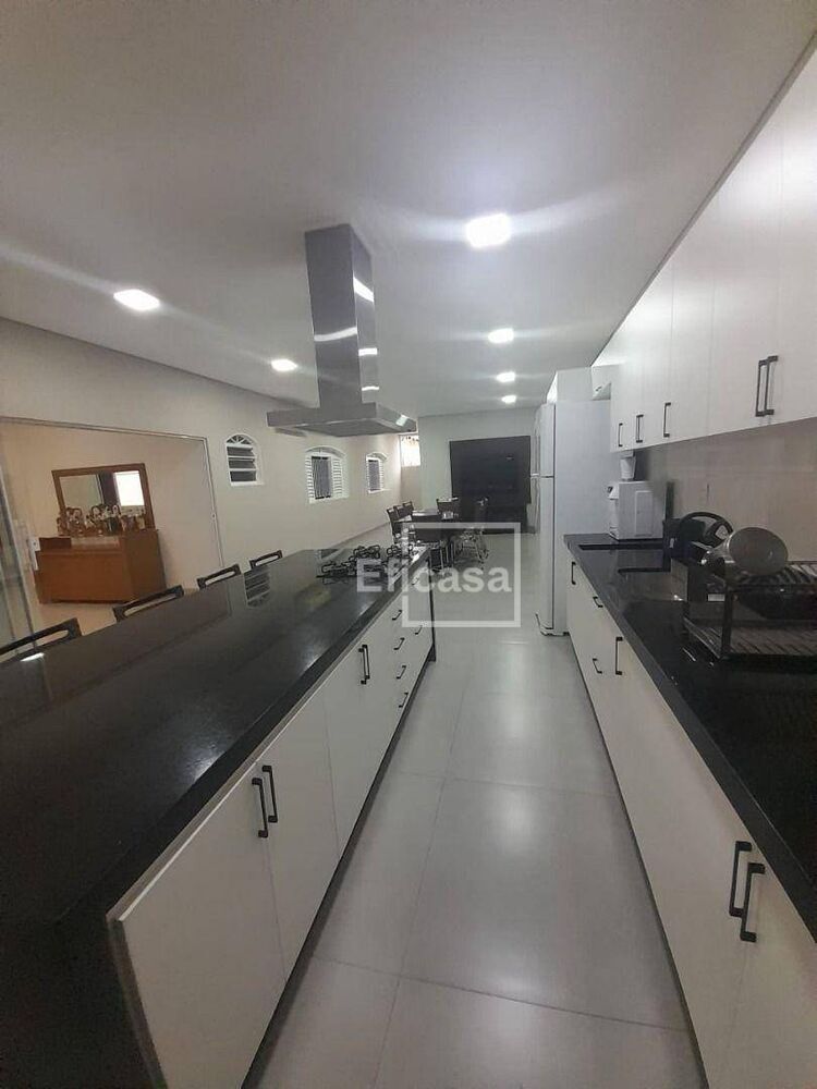 Casa, 3 quartos, 303 m² - Foto 7