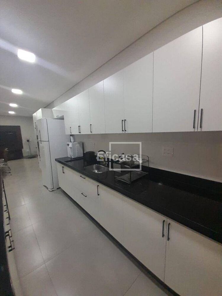 Casa, 3 quartos, 303 m² - Foto 4